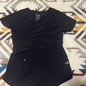 Women’s barco one scrub top